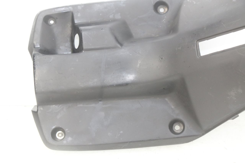 photo de INNER FAIRING YAMAHA BW'S 50 (1999 - 2003) - Fixing points details