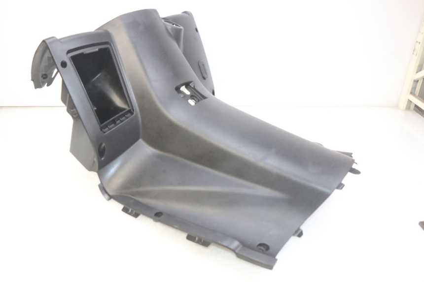 photo de INNER FAIRING PEUGEOT CITYSTAR 2T 50 (2018 - 2021) - Zoom on usage condition