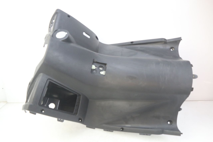 photo de INNER APRON PEUGEOT CITYSTAR 125 (2011 - 2017) - Main view