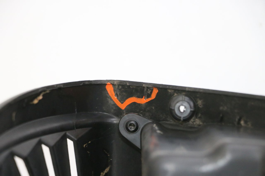 photo de INNER FAIRING PEUGEOT CITYSTAR 50 (2013 - 2017) - Zoom on usage condition