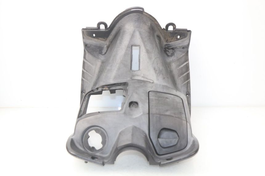 photo de INNER APRON YAMAHA CYGNUS X 125 (2004 - 2007) - Fixing points details