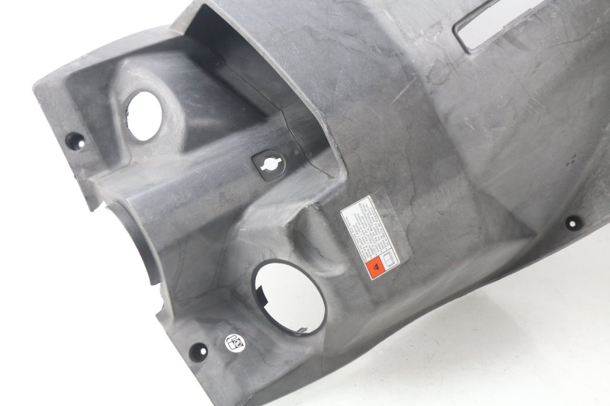 photo de INNER APRON YAMAHA CYGNUS X INJECTION 125 (2007 - 2013) - Additional view of the item