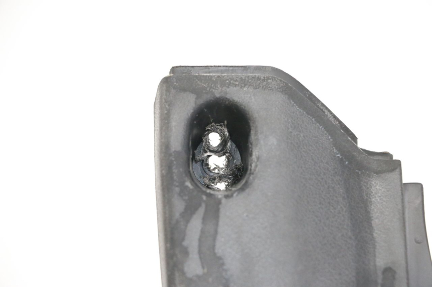 photo de INNER LEGSHIELD KYMCO DINK STREET 125 (2009 - 2014) - Zoom on usage condition