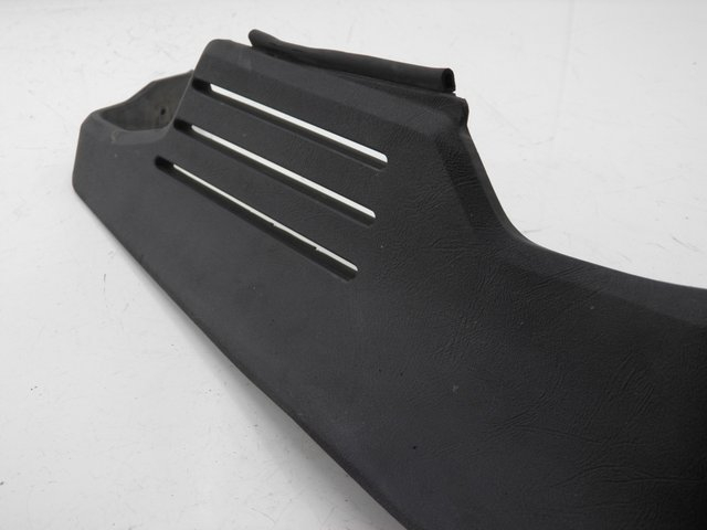 photo de RIGHT INNER LEGSHIELD BMW K 75 RT ABS 750 (1989 - 1997) - Component detail