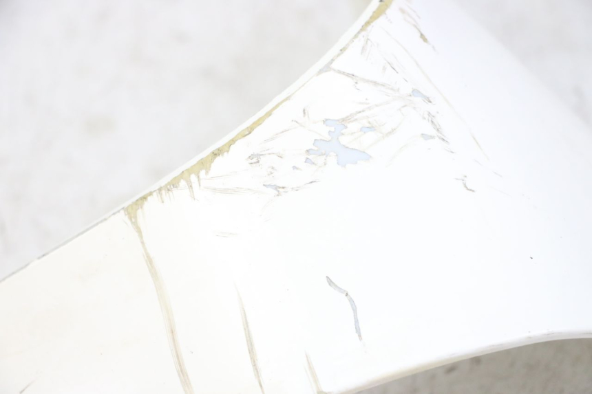 photo de RIGHT INNER LEGSHIELD GILERA NEXUS 125 (2009 - 2013) - Fixing points details