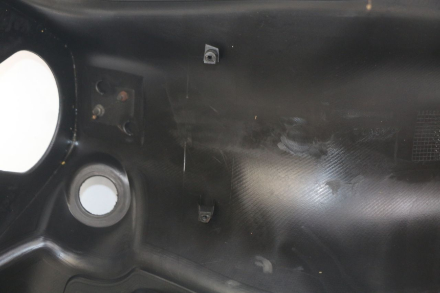 photo de INNER FAIRING PEUGEOT ELYSEO 125 (1999 - 2004) - Component detail