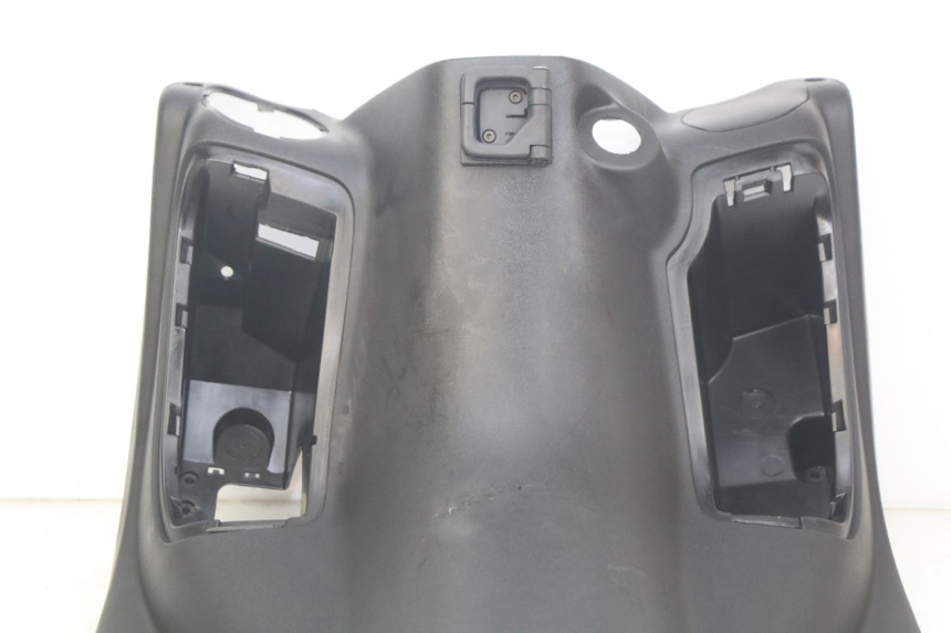 photo de INNER FAIRING PEUGEOT ELYSEO 125 (1999 - 2004) - Fixing points details