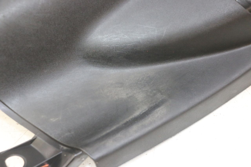 photo de INNER FAIRING PEUGEOT ELYSEO 125 (1999 - 2004) - Technical close-up