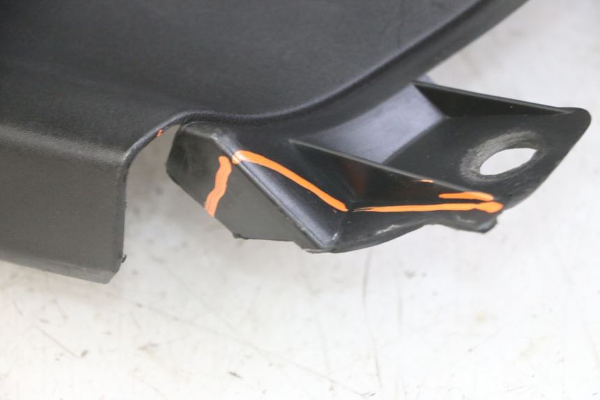 photo de INNER FAIRING PEUGEOT ELYSTAR 50 (2002 - 2014) - Zoom on usage condition