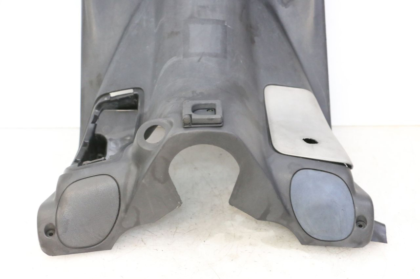 photo de INNER FAIRING PEUGEOT ELYSTAR 50 (2002 - 2014) - Zoom on usage condition