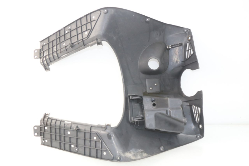 photo de INNER LEGSHIELD HONDA FES PANTHEON 125 (2003 - 2007) - Fixing points details