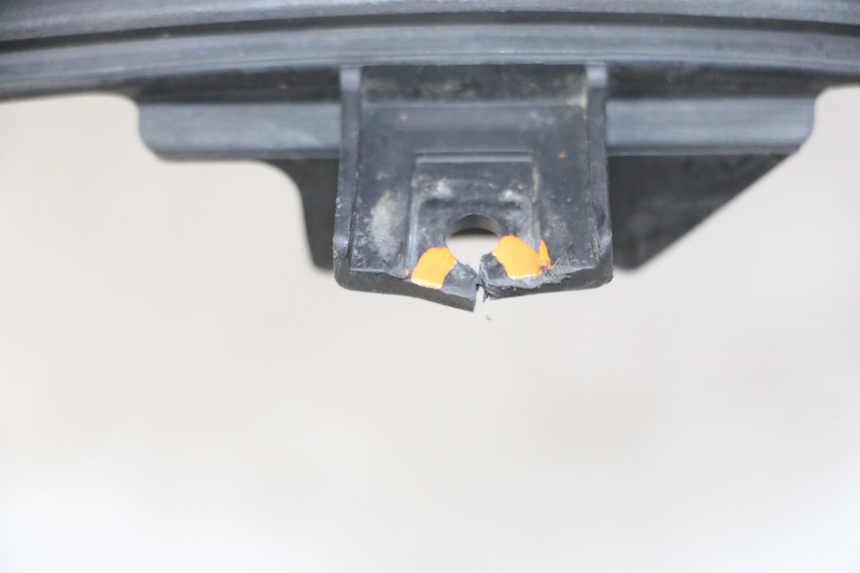 photo de INNER APRON HONDA FES S-WING SWING ABS 125 (2007 - 2015) - Component zoom