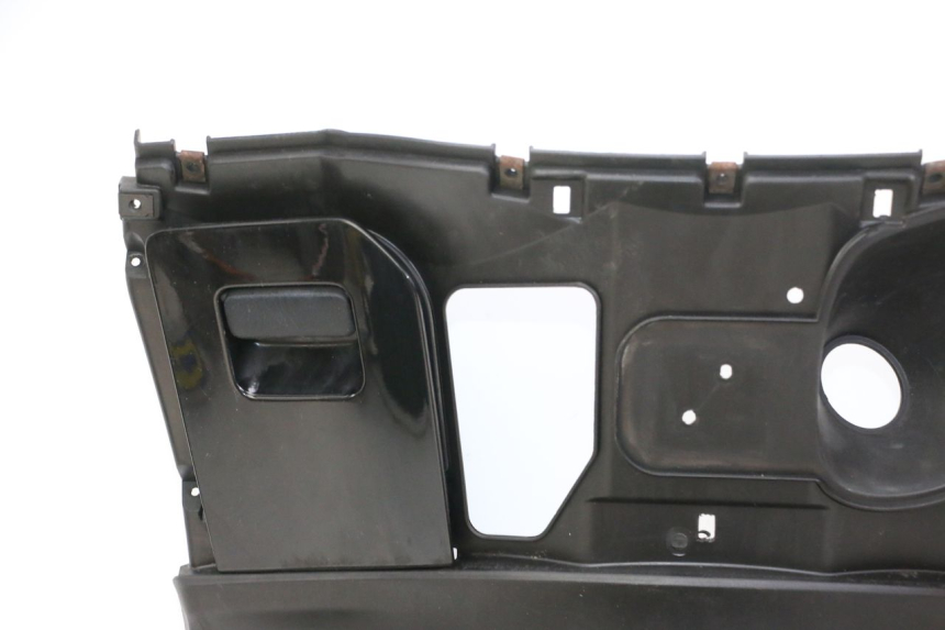 photo de INNER APRON HONDA FES S-WING SWING ABS 125 (2007 - 2015) - Detailed visual inspection