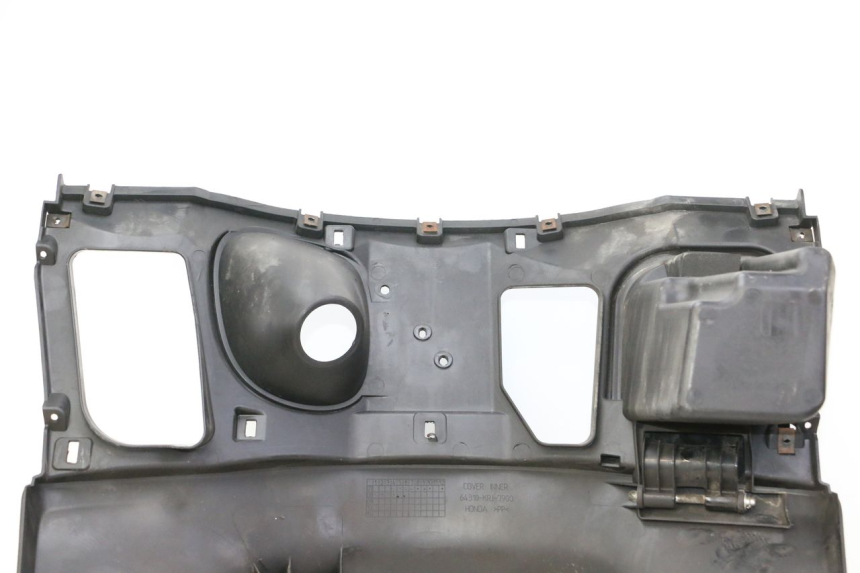 photo de INNER APRON HONDA FES S-WING SWING ABS 125 (2007 - 2015) - Surface and material condition