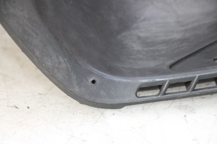 photo de INNER APRON HONDA FES S-WING SWING ABS 125 (2007 - 2015) - Technical close-up