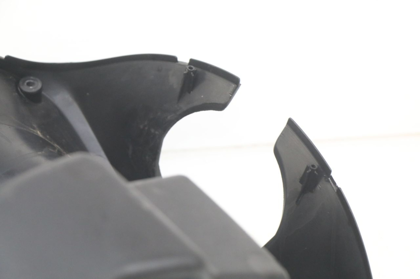 photo de INNER APRON PIAGGIO FLY 2T 50 (2004 - 2017) - Zoom on usage condition