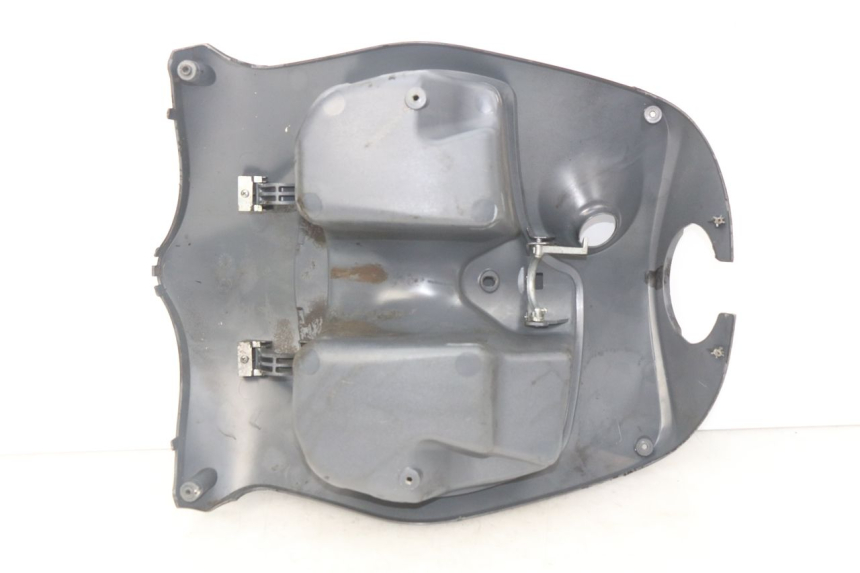 photo de INNER FAIRING PIAGGIO FLY 125 (2005 - 2012) - Surface and material condition