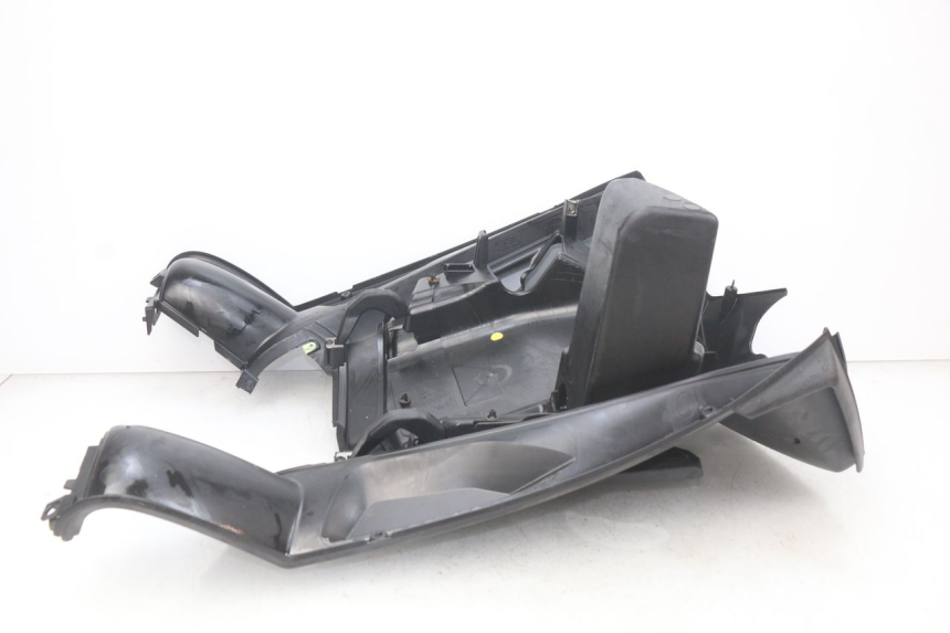 photo de INNER FAIRING PEUGEOT GEOPOLIS 400 (2007 - 2013) - Component detail