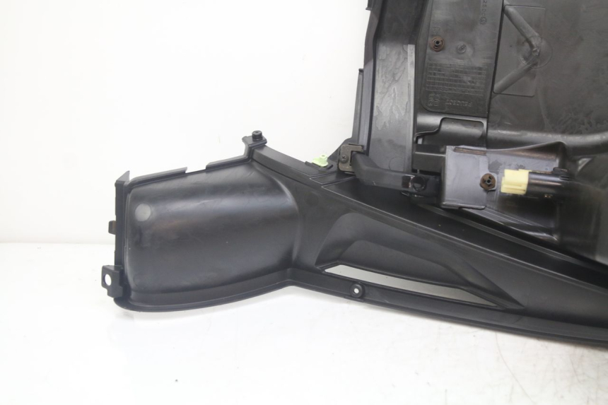 photo de INNER LEGSHIELD PEUGEOT GEOPOLIS RS 125 (2007 - 2009) - Component detail