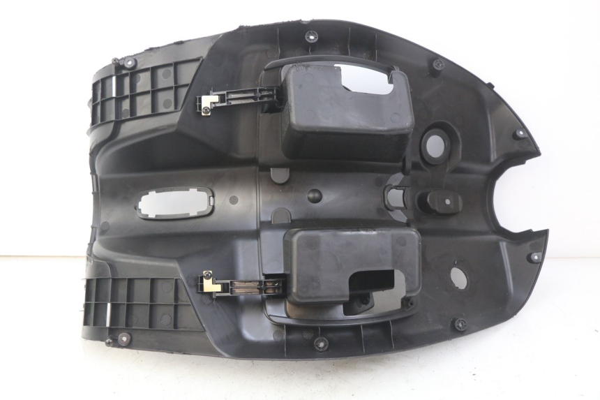 photo de INNER FAIRING JM MOTORS GT LINE 4T 50 (2021 - 2023) - Fixing points details