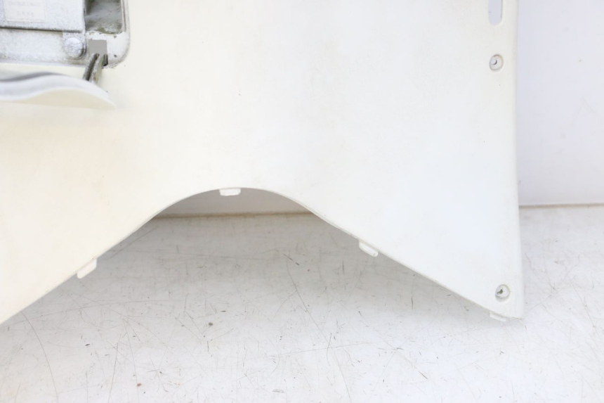 photo de INNER LEGSHIELD HONDA NES AROBASE 125 (2000 - 2003) - Additional view of the item