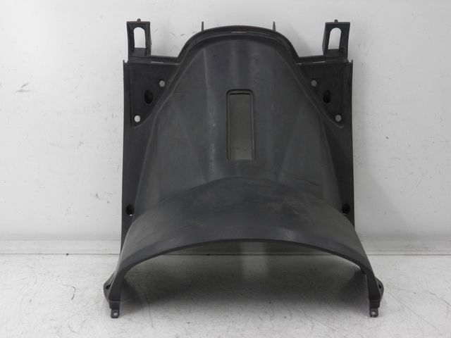 photo de INNER LEGSHIELD LOWER PEUGEOT V-CLIC VCLIC 50 (2007 - 2013) - Zoom on usage condition
