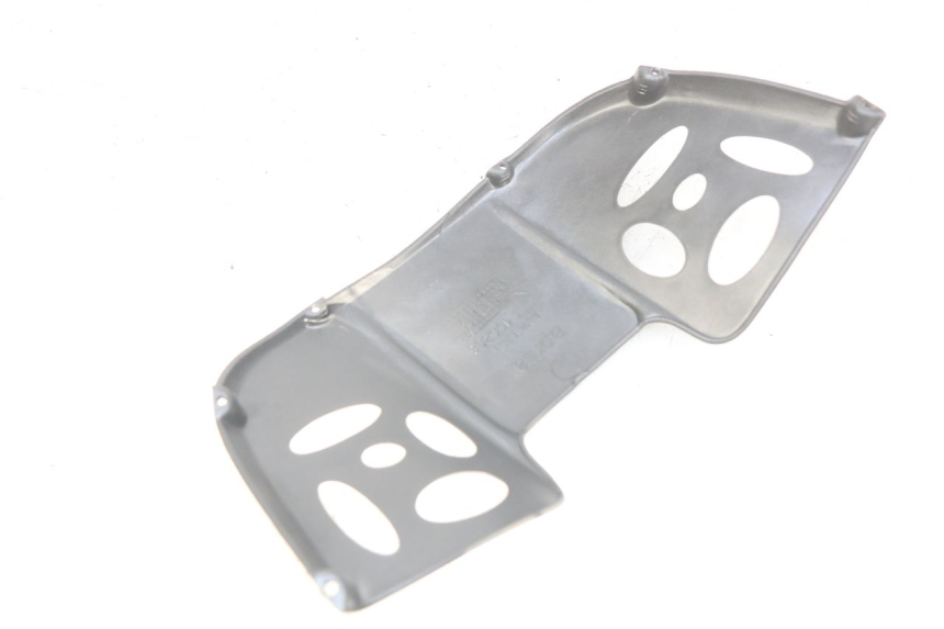 photo de LOWER INNER FAIRING APRILIA SCARABEO 100 (2003 - 2012) - Zoom on usage condition