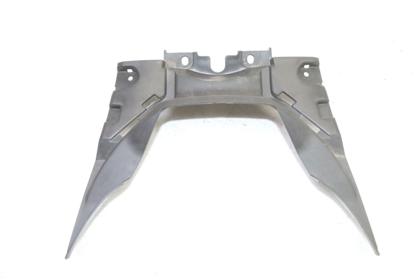 photo de INNER LEGSHIELD LOWER YAMAHA XMAX X-MAX 125 (2021 - 2025) - Alternative perspective