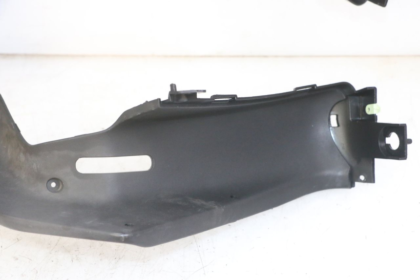 photo de INNER LEGSHIELD PEUGEOT JET FORCE CARBU 50 (2003 - 2016) - Component detail