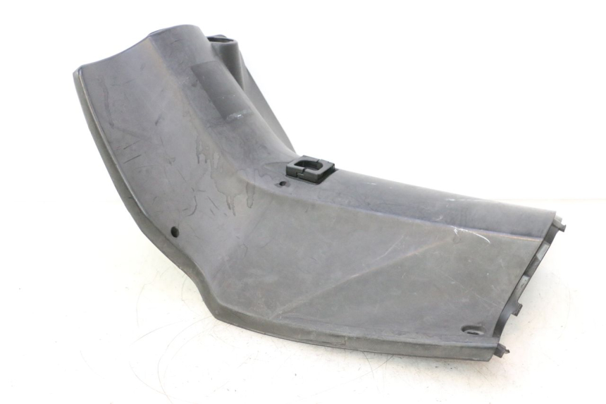 photo de INNER FAIRING PEUGEOT KISBEE 2T 50 (2010 - 2017) - Zoom on usage condition