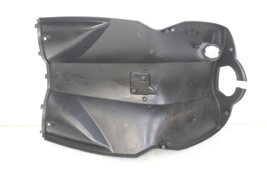 photo de INNER FAIRING PEUGEOT KISBEE 4T 50 (2010 - 2017) - Surface and material condition