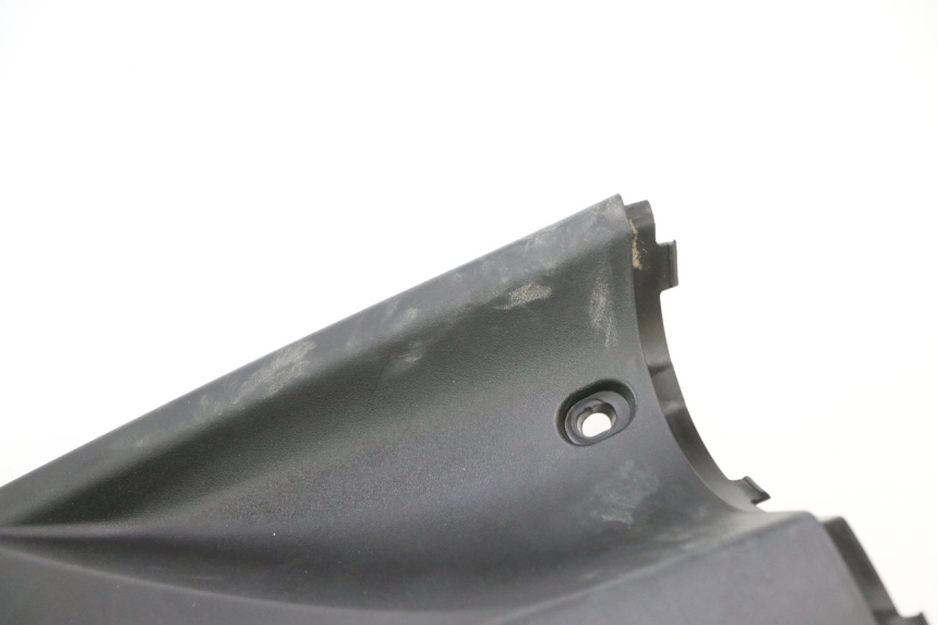 photo de INNER LEGSHIELD PEUGEOT KISBEE 4T 50 (2023 - 2026) - Alternative angle