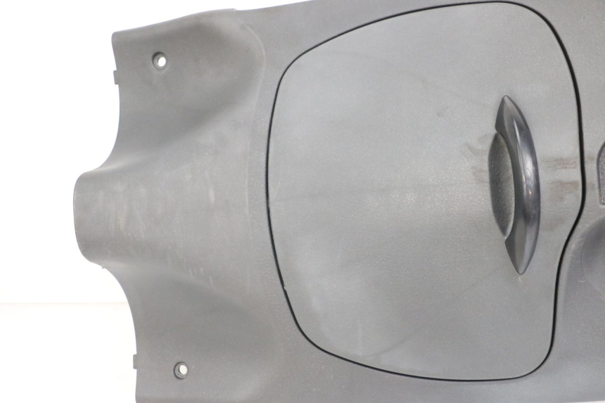 photo de INNER APRON PIAGGIO LIBERTY 4T 50 (2004 - 2008) - Surface and material condition