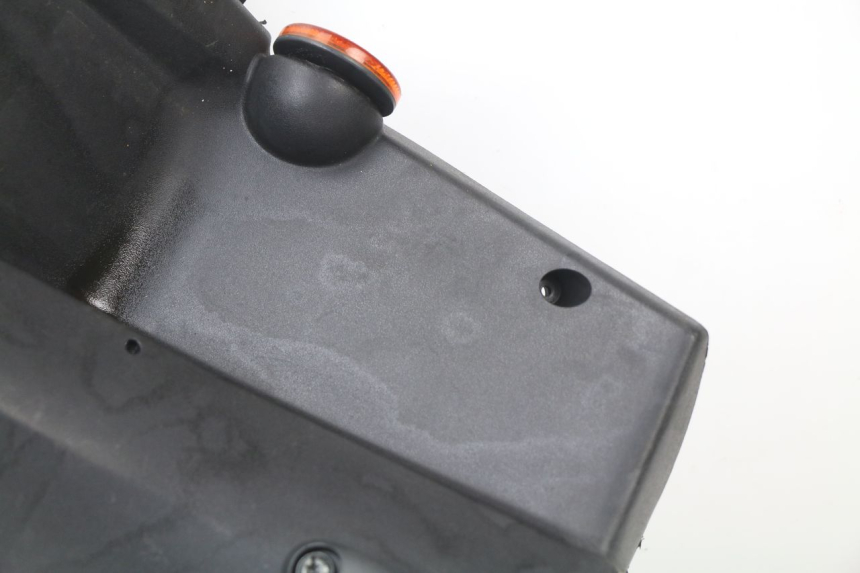 photo de INNER LEGSHIELD PEUGEOT LUDIX BLASTER 50 (2006 - 2014) - Detailed visual inspection