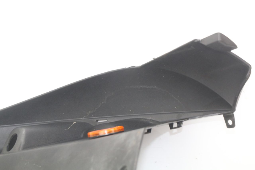 photo de INNER APRON PEUGEOT LUDIX SNAKE 2T 50 (2004 - 2014) - Fixing points details