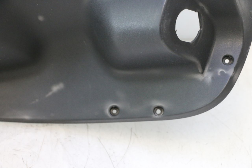photo de INNER LEGSHIELD SYM MIO 50 (2005 - 2010) - Detailed visual inspection