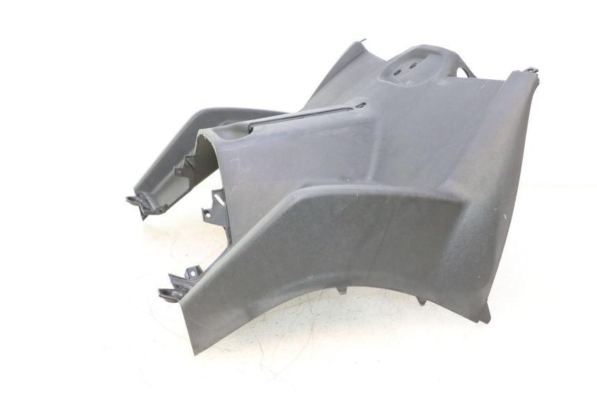 photo de INNER LEGSHIELD PIAGGIO MP3 125 (2006 - 2014) - Surface and material condition