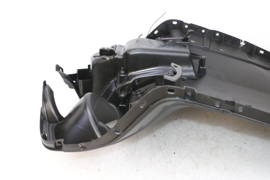 photo de INNER LEGSHIELD YAMAHA NEO'S CORE 1 (2022 - 2026) - Surface and material condition