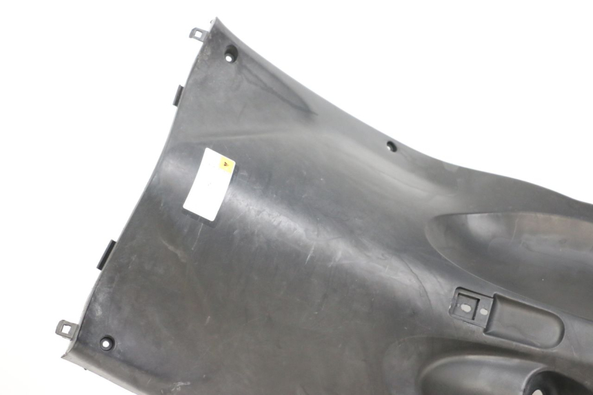 photo de INNER LEGSHIELD MBK OVETTO ONE 2T 50 (2013 - 2017) - Fixing points details