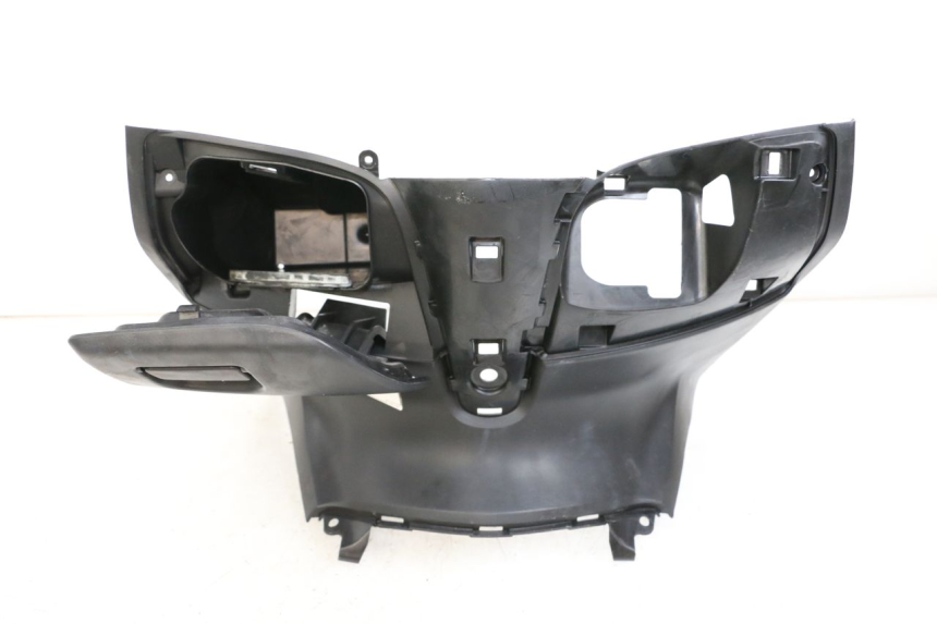 photo de INNER APRON HONDA PCX (JF47) 125 (2012 - 2013) - Technical close-up