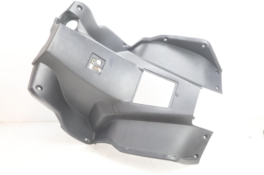 photo de INNER LEGSHIELD RAZZO QTR 50 (2011 - 2018) - Alternative perspective