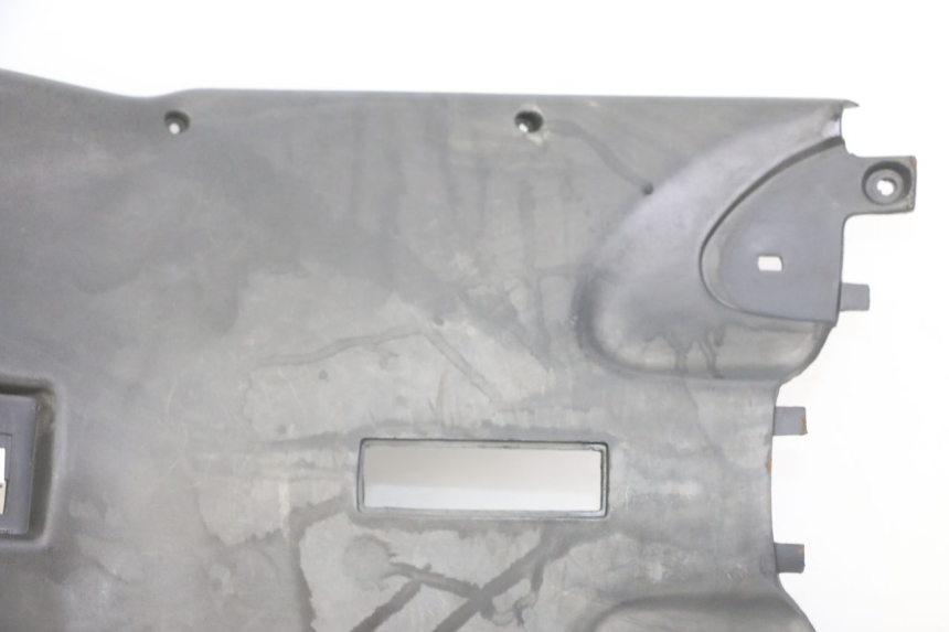 photo de INNER LEGSHIELD APRILIA RALLY AC 50 (1995 - 2004) - Fixing points details