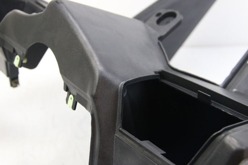 photo de INNER APRON PEUGEOT SATELIS 125 (2006 - 2009) - Component zoom