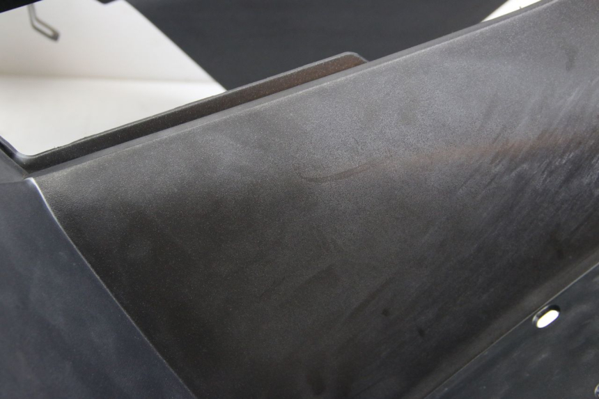 photo de INNER APRON PEUGEOT SATELIS 125 (2006 - 2009) - Markings and original references