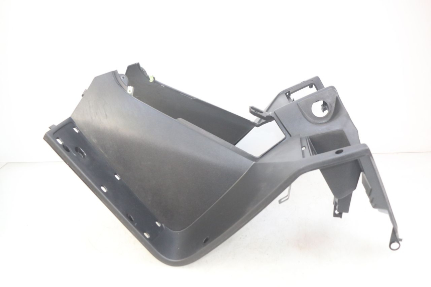 photo de INNER APRON PEUGEOT SATELIS 125 (2010 - 2012) - Distinctive features