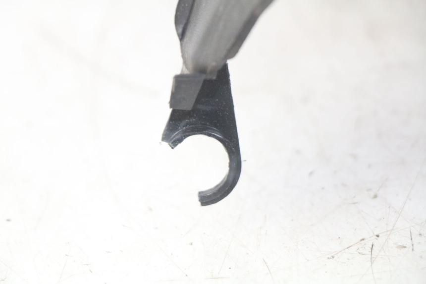 photo de INNER APRON PEUGEOT SATELIS 125 (2010 - 2012) - Surface and material condition