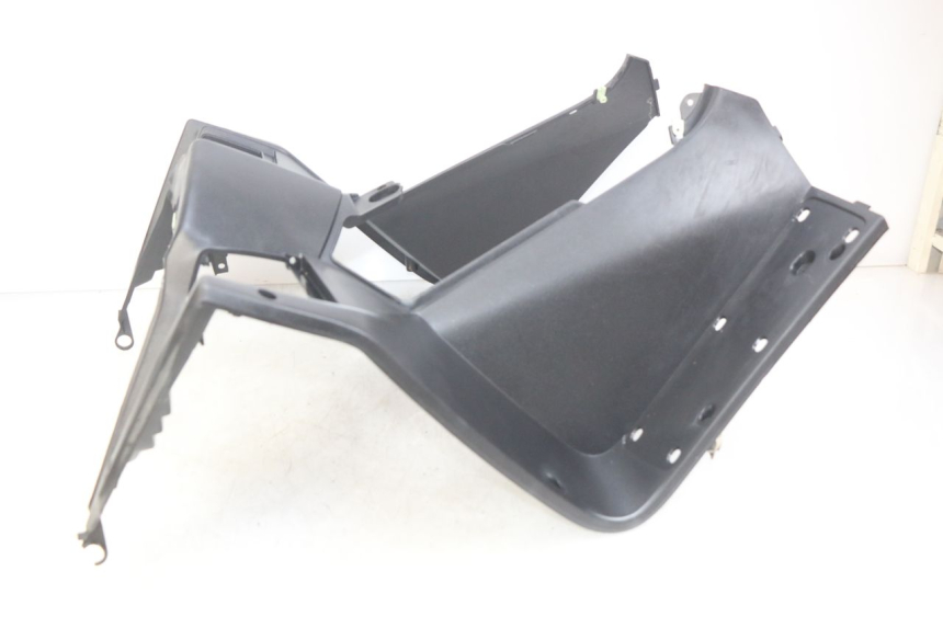 photo de INNER APRON PEUGEOT SATELIS 125 (2010 - 2012) - Markings and original references