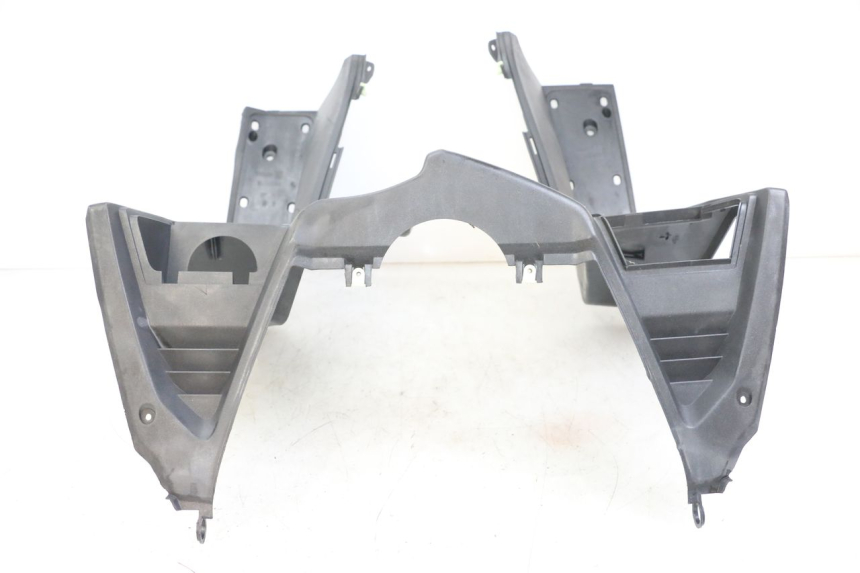 photo de INNER APRON PEUGEOT SATELIS 125 (2006 - 2009) - Supplementary product photo