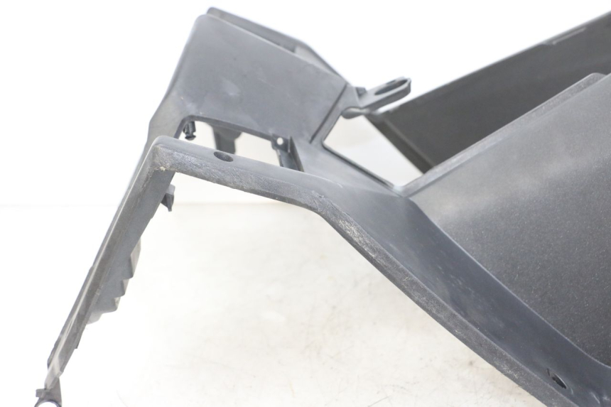 photo de INNER APRON PEUGEOT SATELIS 125 (2006 - 2009) - Surface and material condition