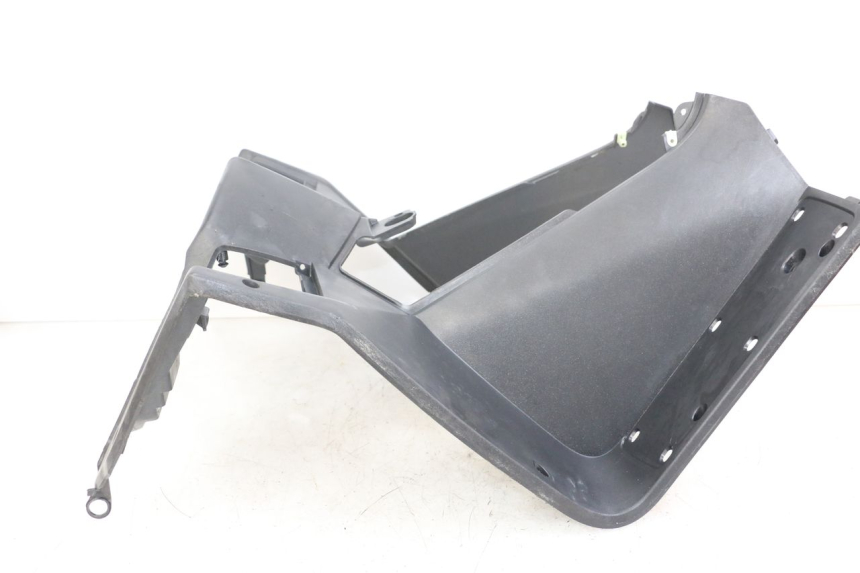 photo de INNER APRON PEUGEOT SATELIS 125 (2006 - 2009) - Markings and original references